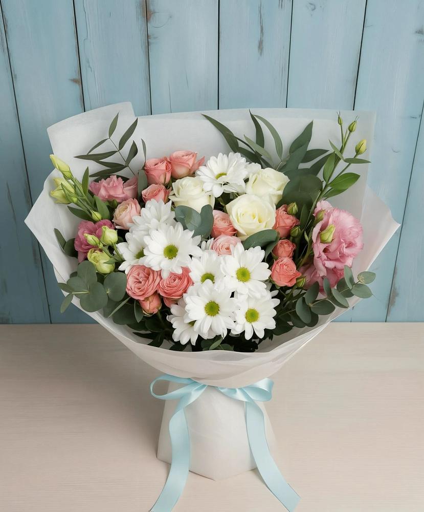 Букет цветов из: Розы, Лизиантусы и Хризантемы в Заречье