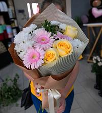 Букет цветов из:  Герберы, Розы и Хризантемы в Заречье