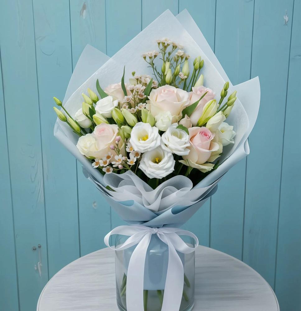 Букет цветов из: Розы и Лизиантусы в Заречье