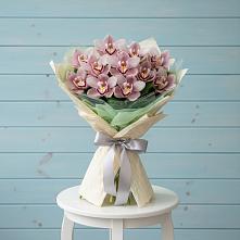 Букет цветов из:  Орхидеи и Розы в Заречье
