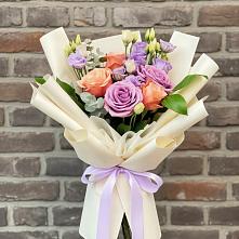 Букет цветов из:  Лизиантусы и Розы #REPLACE_PRED# Заречье