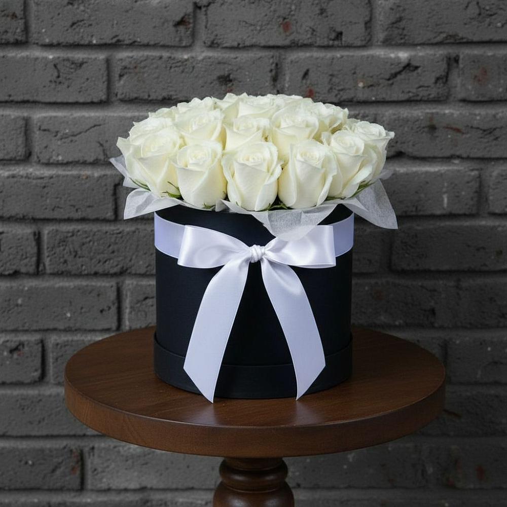 Цветочная композиция из Розы в шляпной коробке в Заречье