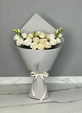 Букет цветов из:  Розы и Лизиантусы в Заречье